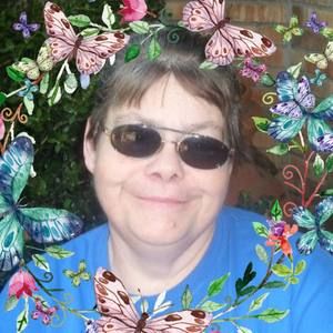 Meet your Posher, Lynette